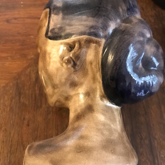 VINTAGE CERAMIC ELDERLY AFRICAN BUST - Picture 3 of 3